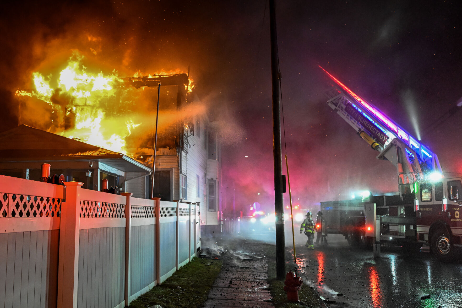 Schenectady firefighters respond to fire, two cats rescued | Fire ...