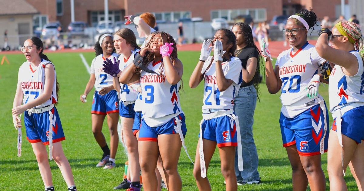 Schenectady girls’ flag football marks new era of competition | Sports ...