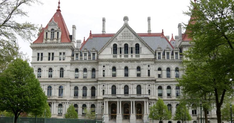 EDITORIAL: Bill would expose labor law violators | Opinion - Vimarsana News