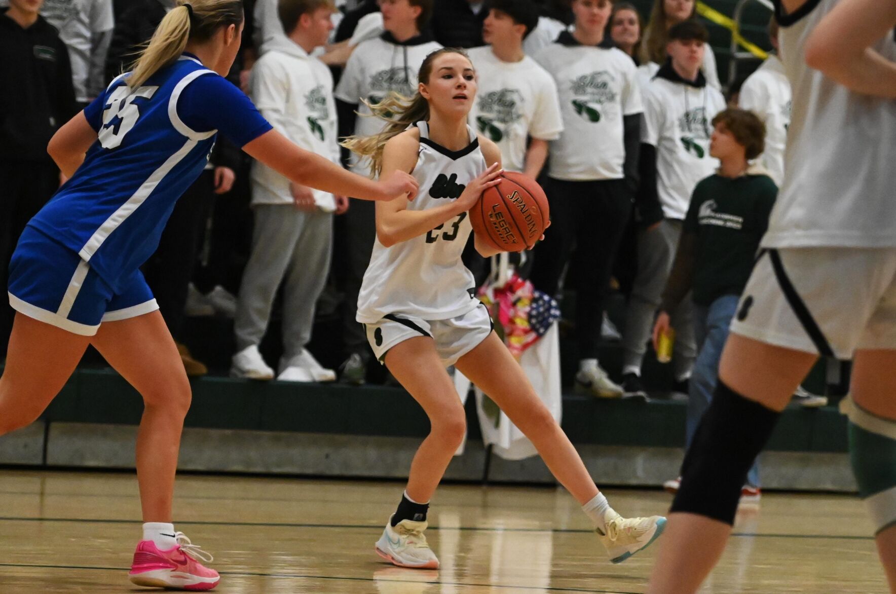 Abby Stuart Ties School Record with Eight 3-Pointers in a Thrilling Victory over Saratoga Springs