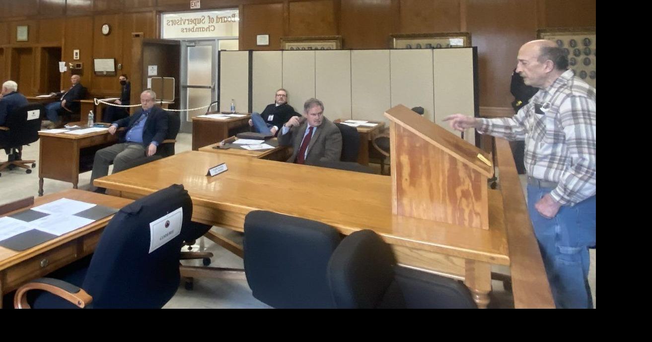 Veterans criticize Fulton County supervisors over dismissal of agency ...