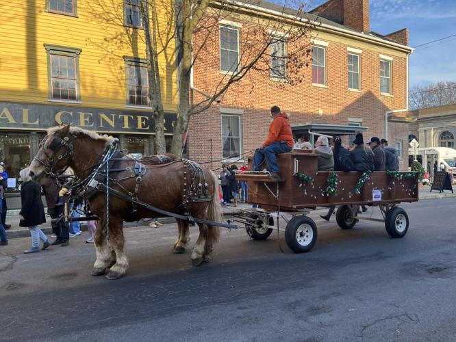 Athens goes back in time for annual Victorian Stroll Greene County