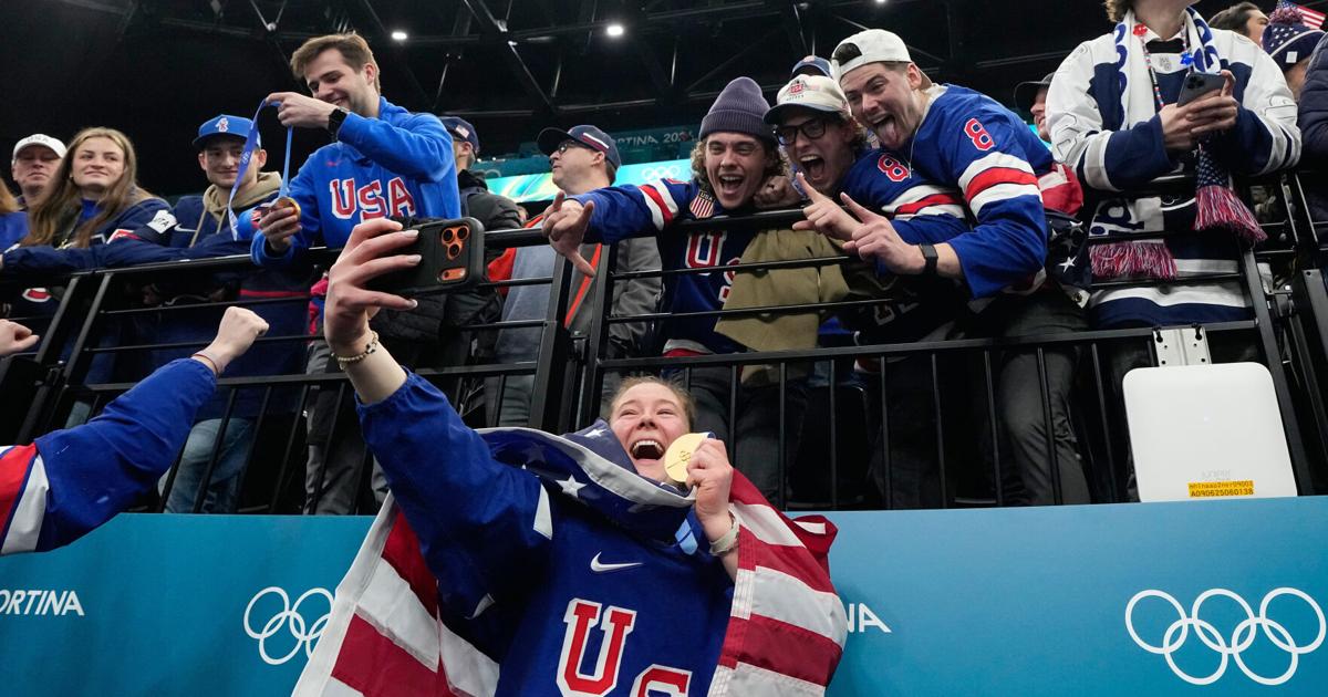 U.S. women's hockey gold medalists at Spa for Whitney