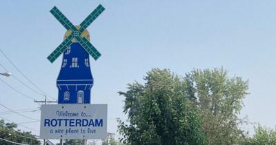 Rotterdam welcome sign