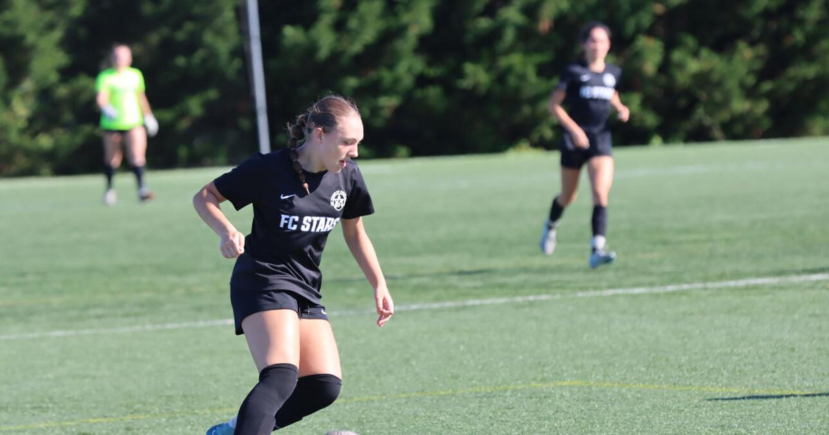 GIRLS' SOCCER Galuski, Mullin commit to Big Ten colleges for soccer future