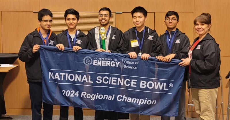 Niskayuna Teams Dominate National Science Bowl Regional Competition
