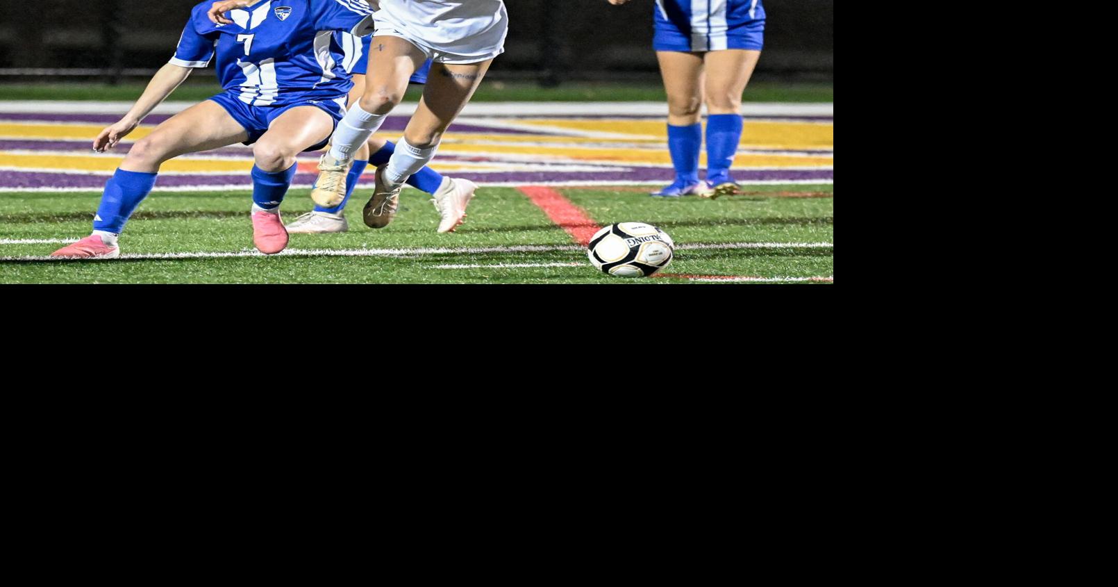 Lake George escapes with 2-1 win over Schoharie to reach sectional final