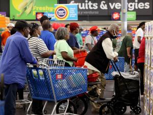 Save-A-Lot closures prompt Chicago mayor to call for new grocers at shuttered stores