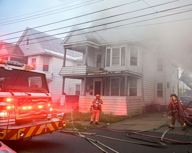 Schenectady firefighters contain attic blaze early Saturday | Local ...