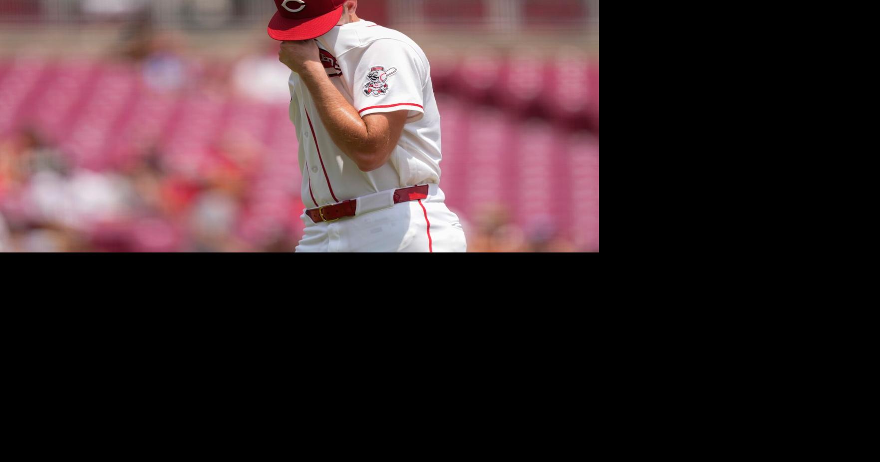 Reds Avoid Sweep with 3-2 Victory Over Orioles, Steer Homers and Lodolo Shine
