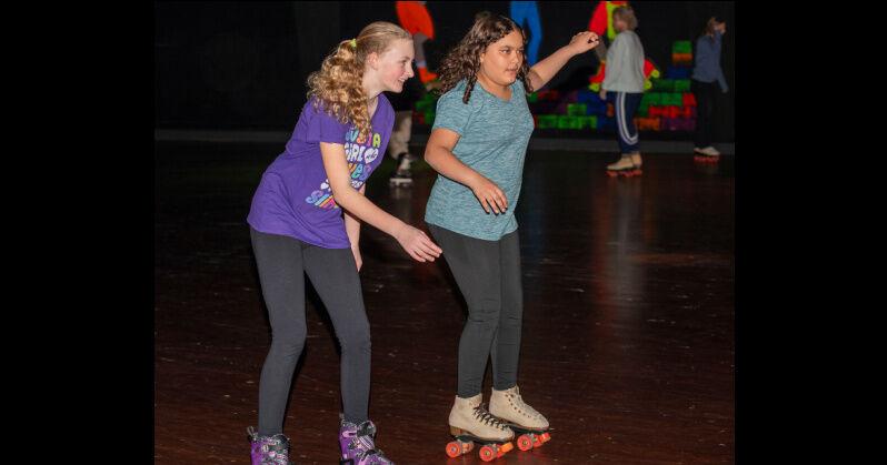Skating at High Rollers Skating in Perth (6 photos) - Vimarsana News