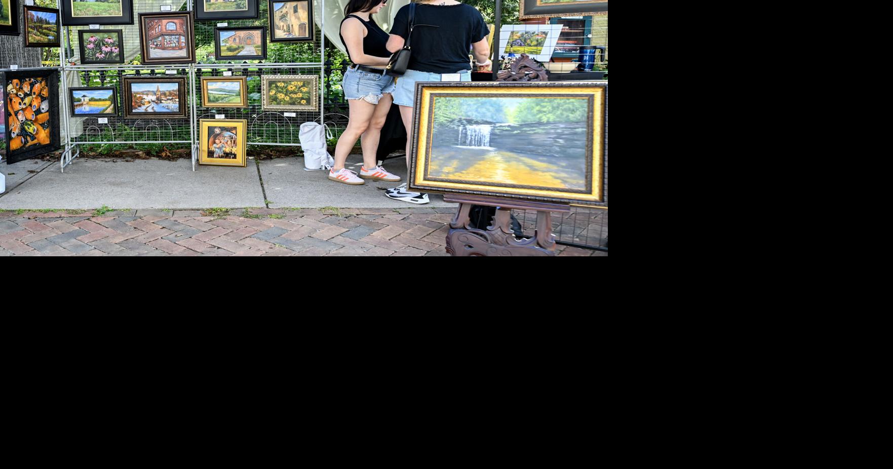 Photos: 75th annual Stockade Villager's Outdoor Art Show