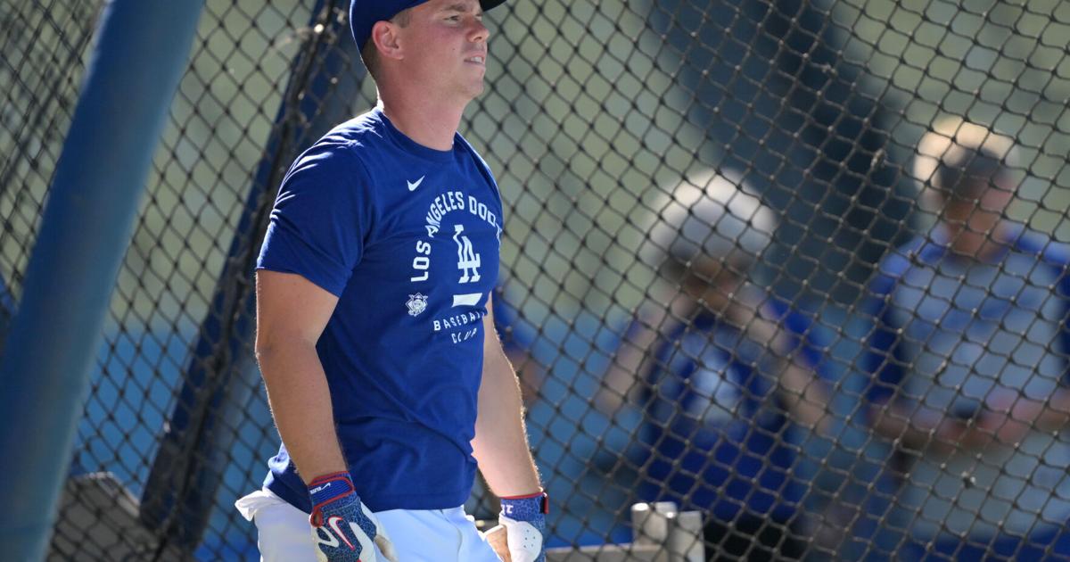 Dodgers' roster shuffle brings back Will Smith. Shohei Ohtani's pitching outlook next The Los Angeles Dodgers have welcomed back catcher Will Smith, backup Dalton Rushing, and pitcher Justin Wrobleski from the injured list By BETH HARRIS - AP Sports Writer Sep 1, 2026 8 mins ago
