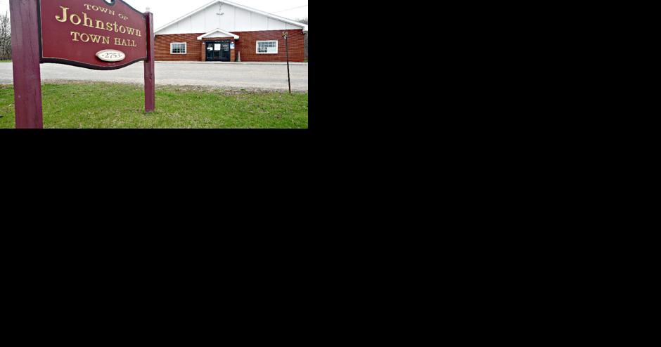 NY-67 neighbor sues town of Johnstown board over trailer approval - Vimarsana News