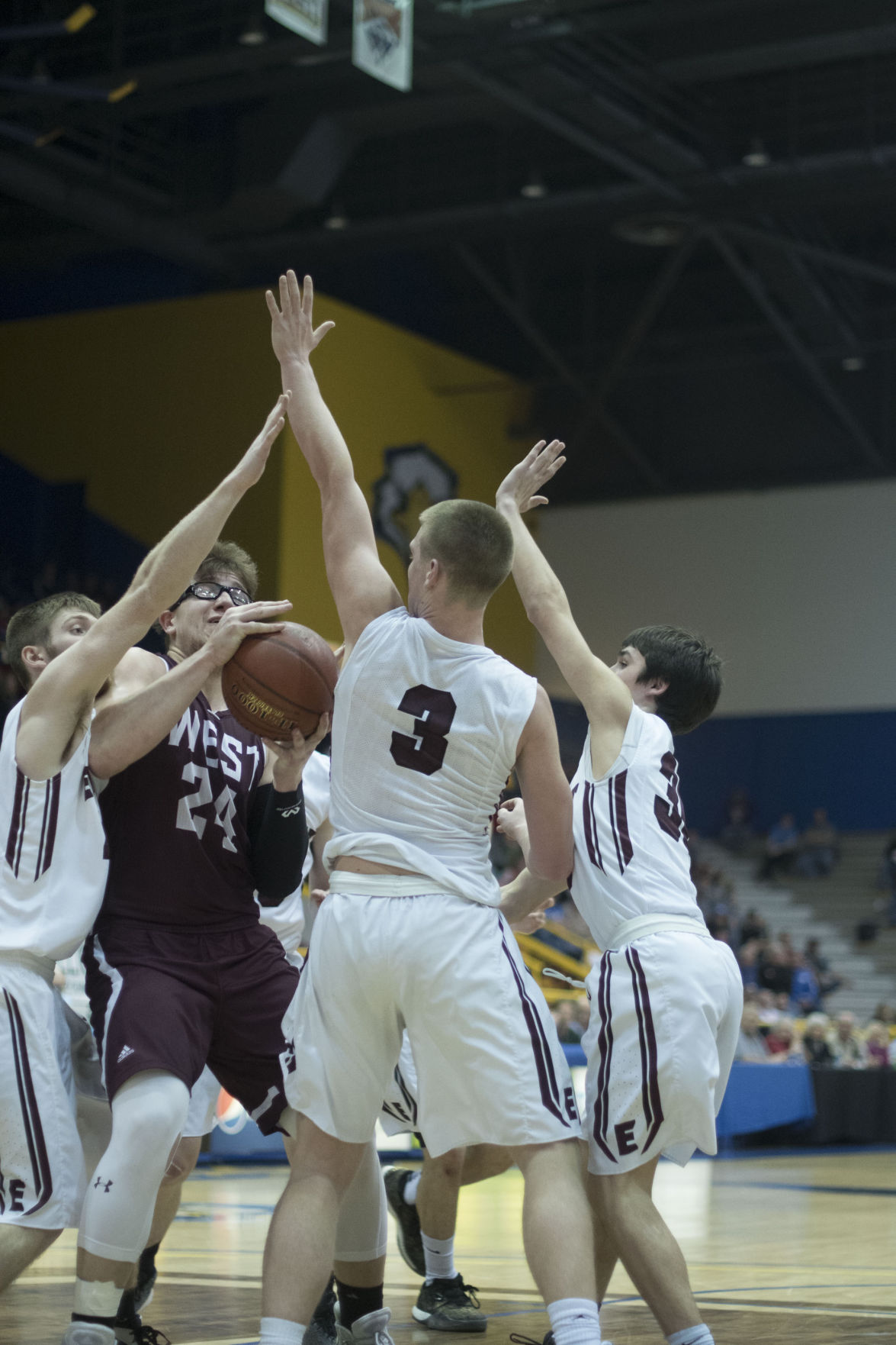 16th Region Boys Championship Elliott County v West Carter