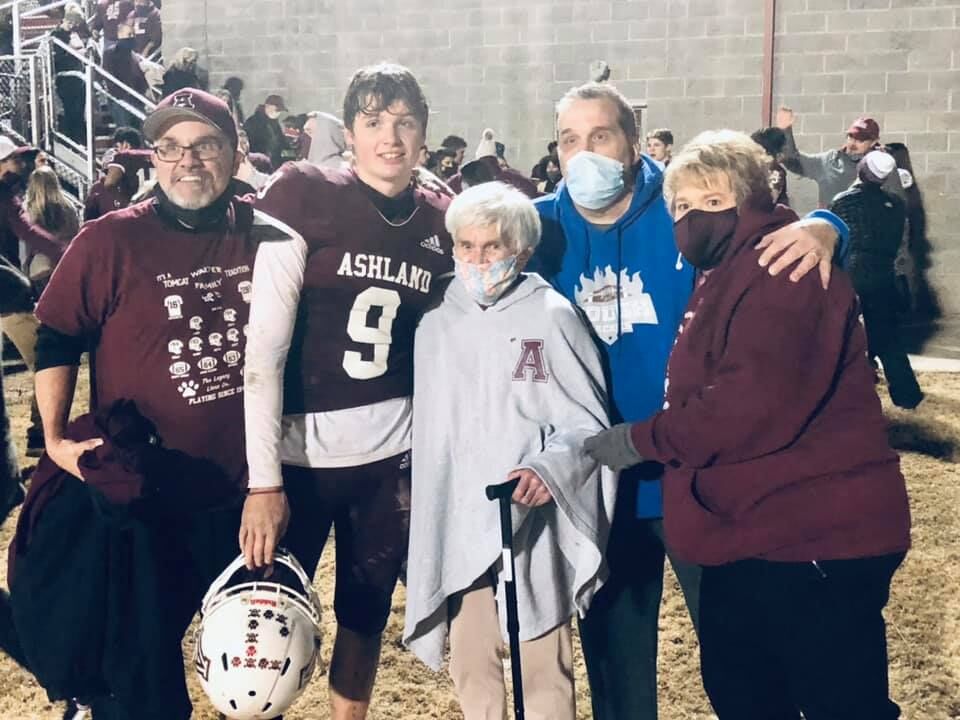 All In The Family Alley Continuing Bloodline In Maroon And White At Ashland Sports Dailyindependent Com