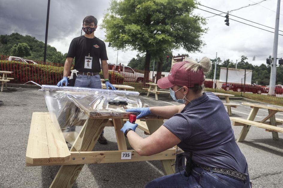 setting the tables restaurants open up dining areas with caveats news dailyindependent com restaurants open up dining areas with