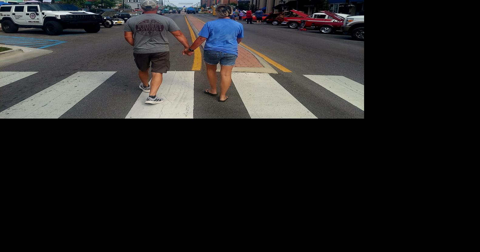Ashland puts pedal to metal: Classic cars, live music, food trucks, vendors fill streets for First Friday