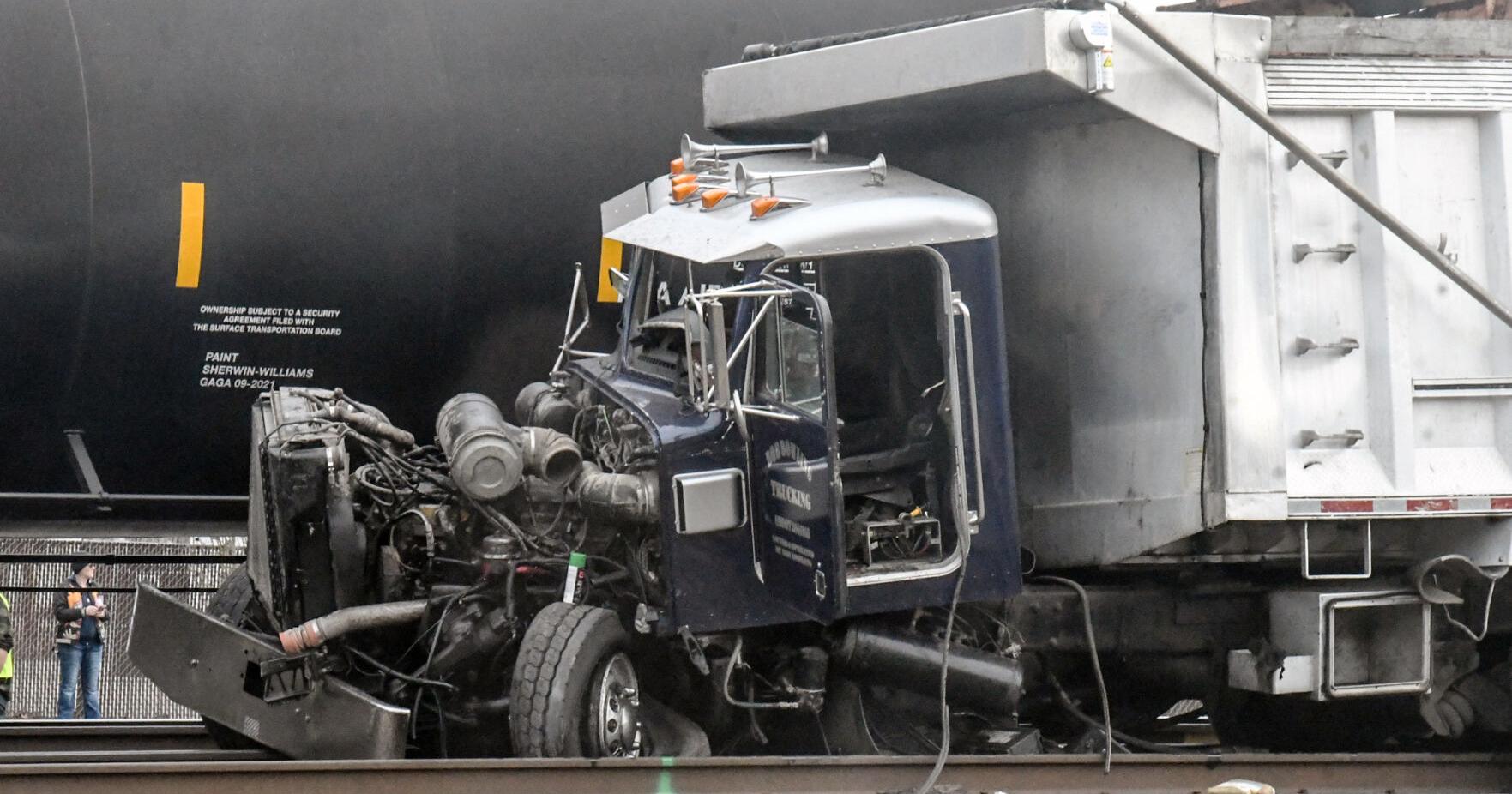 One person dies in train collision - Vimarsana News