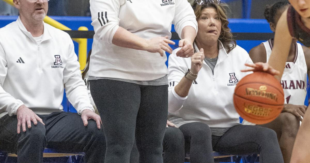 Duo setting new championship standard: Davis, Layne highlight first ...