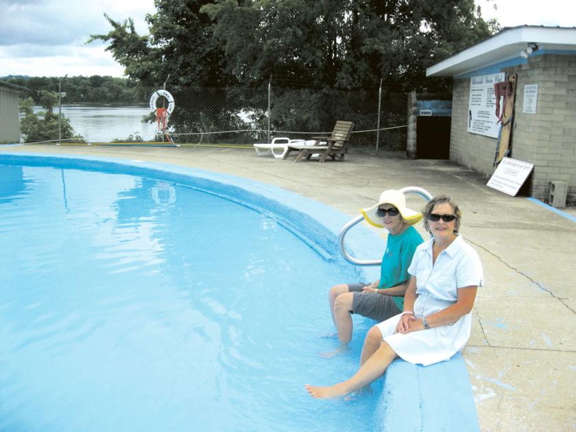 riverside community pool