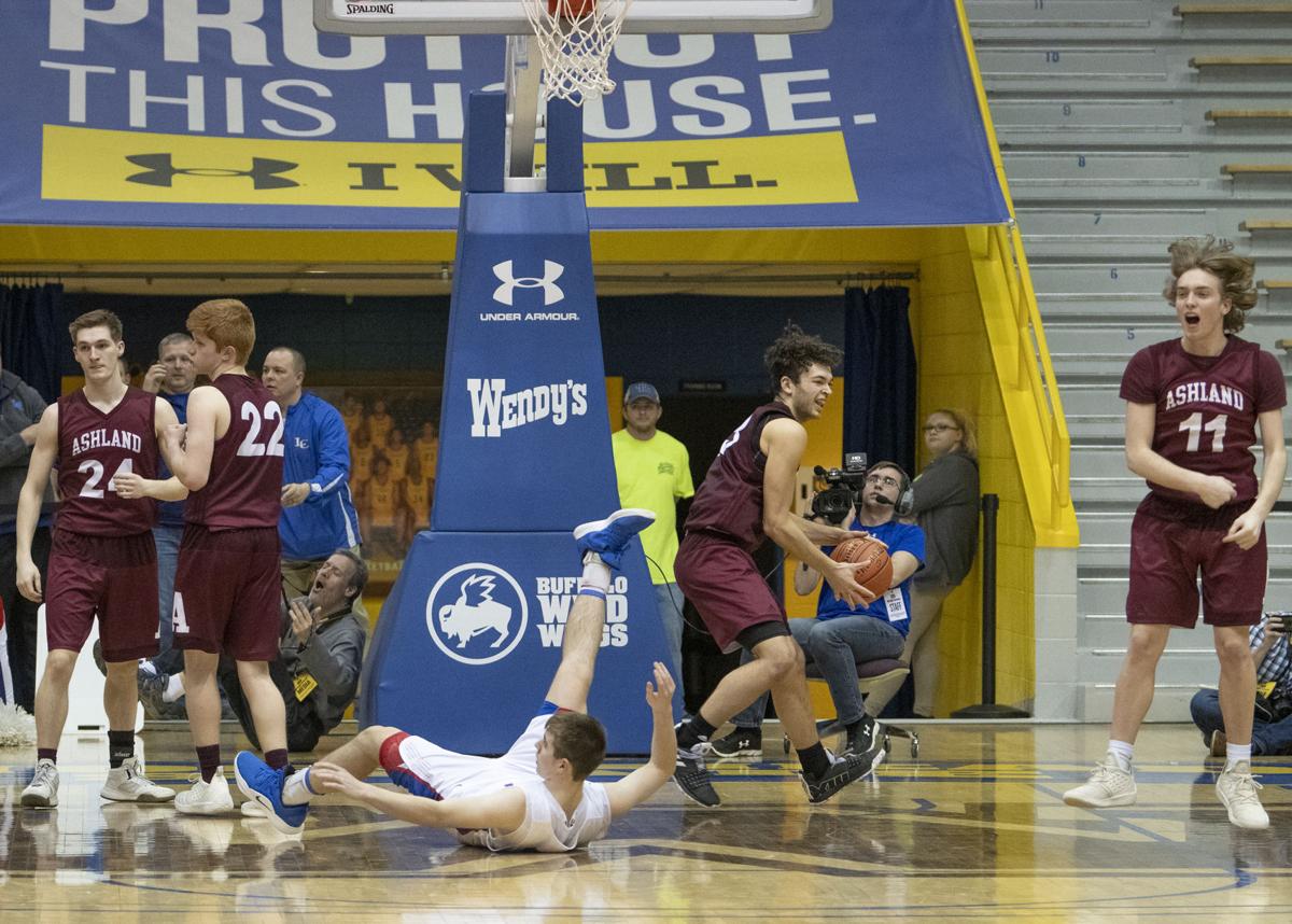 16th Region Boys Basketball Cats Happy At The Horn Vs Lewis Sports Dailyindependent Com