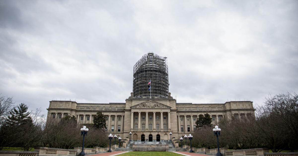 Economists lower Ky. state revenue forecast by 2%
