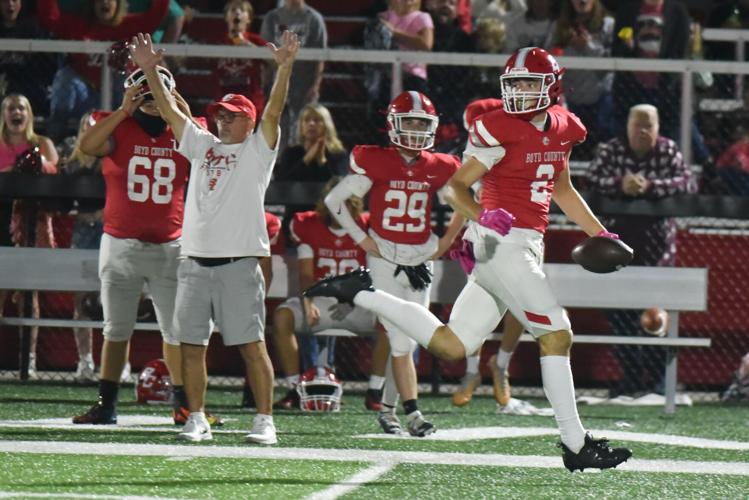 Catch and relent: Adkins scores three TDs; Tomcats score 29 unanswered ...
