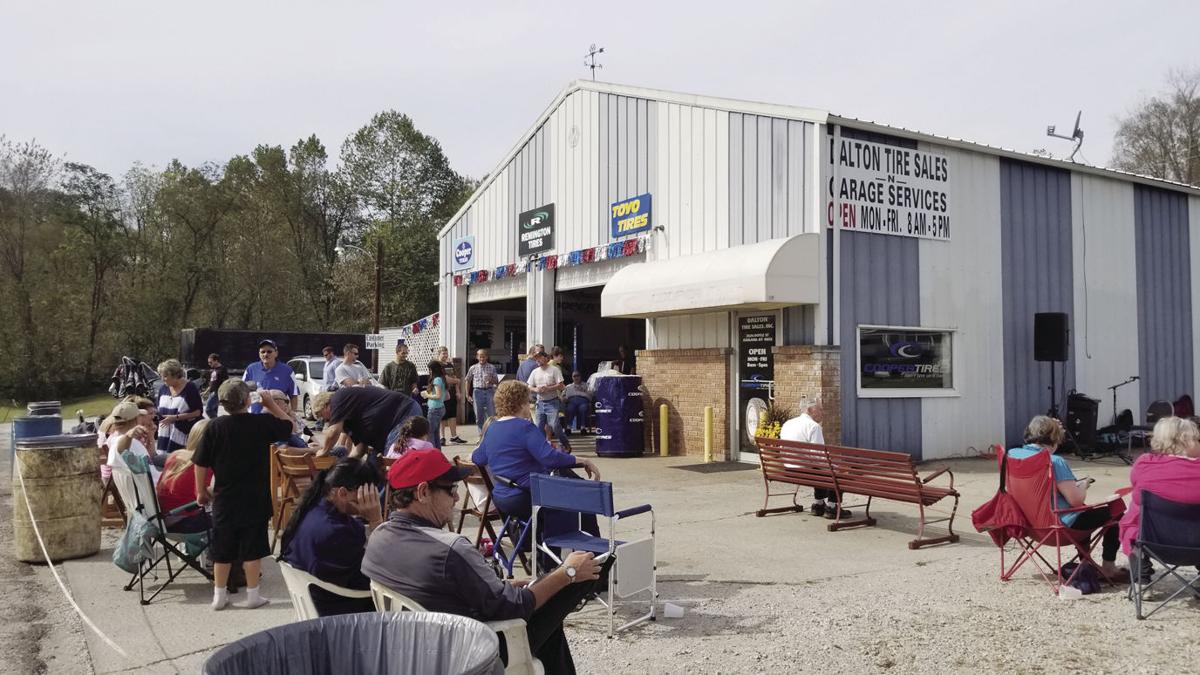 Dalton S Tire Sales Celebrates Customers And Family News Dailyindependent Com