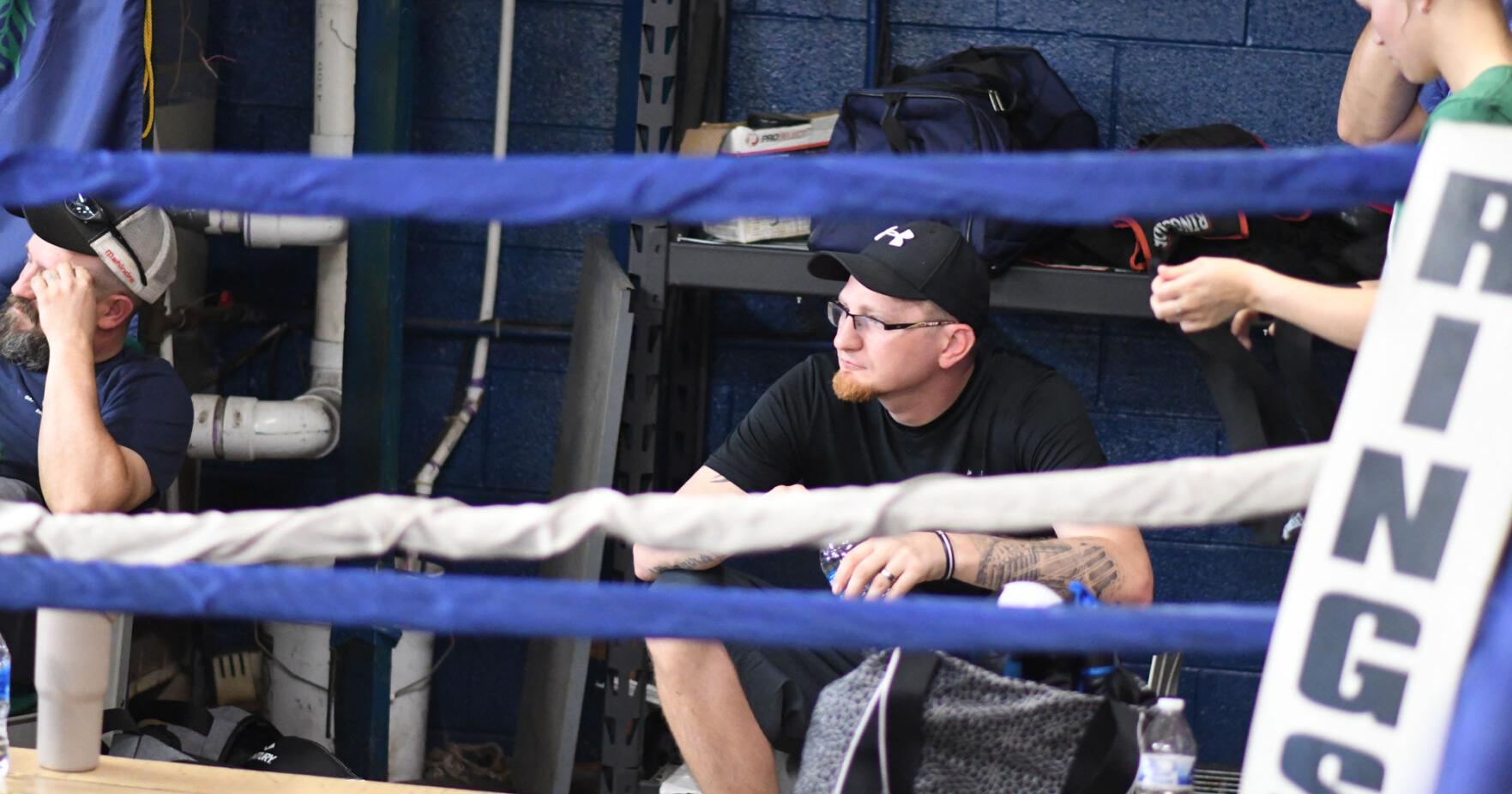 In the name of 'glove': Hanshaw strapping on boxing mitts one last time | News - Vimarsana News