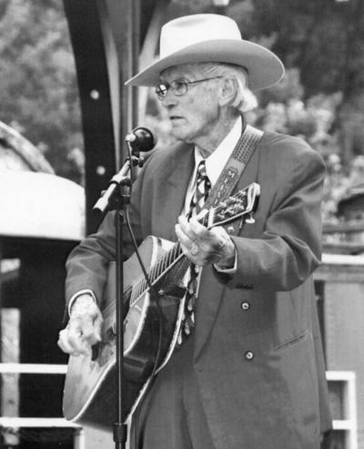 Bluegrass Artist Melvin Goins Inducted Into 3rd Hall Of Fame Community Dailyindependent Com The stanley brothers, george shuffler et melvin goins. bluegrass artist melvin goins inducted