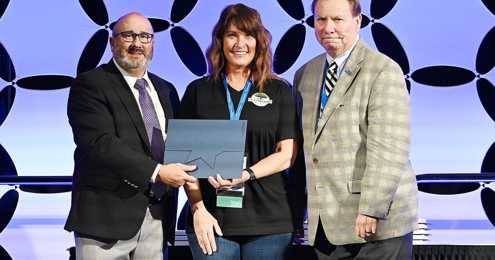 Flatwoods City Clerk receives KLC training award - Vimarsana News