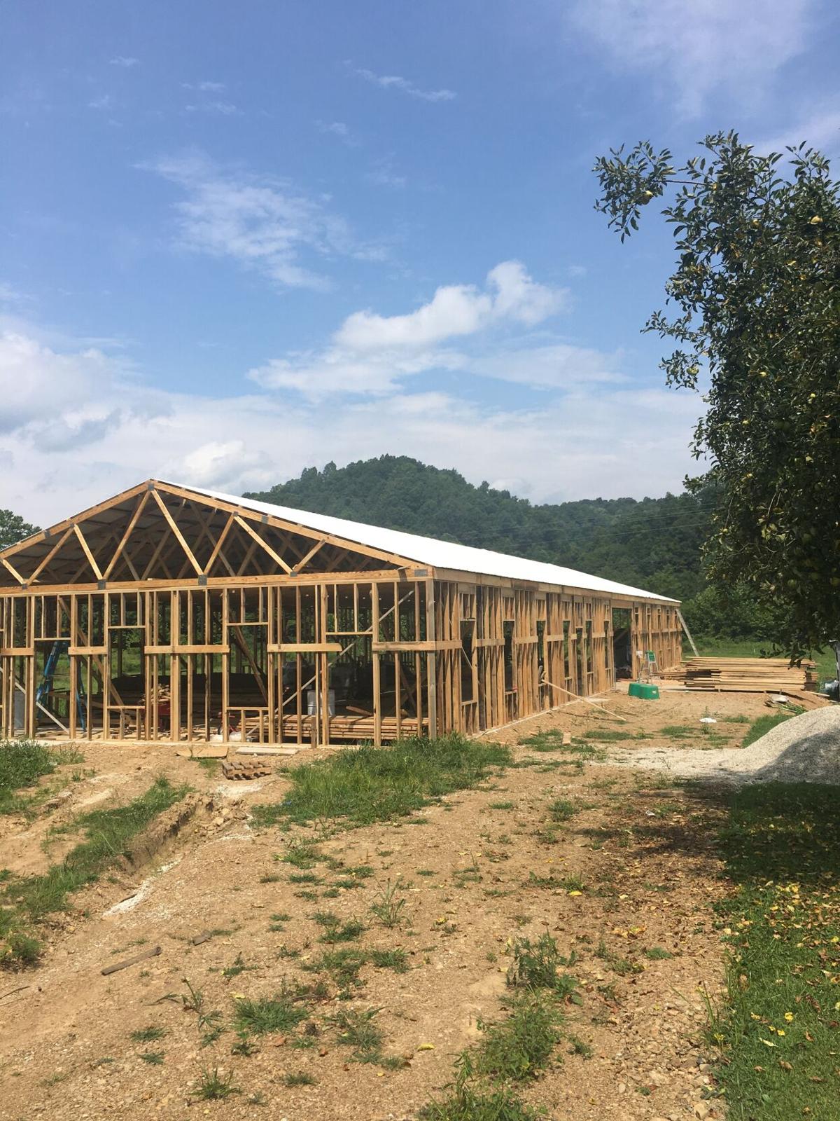 Amish cabinet maker in Greenup | News | dailyindependent.com