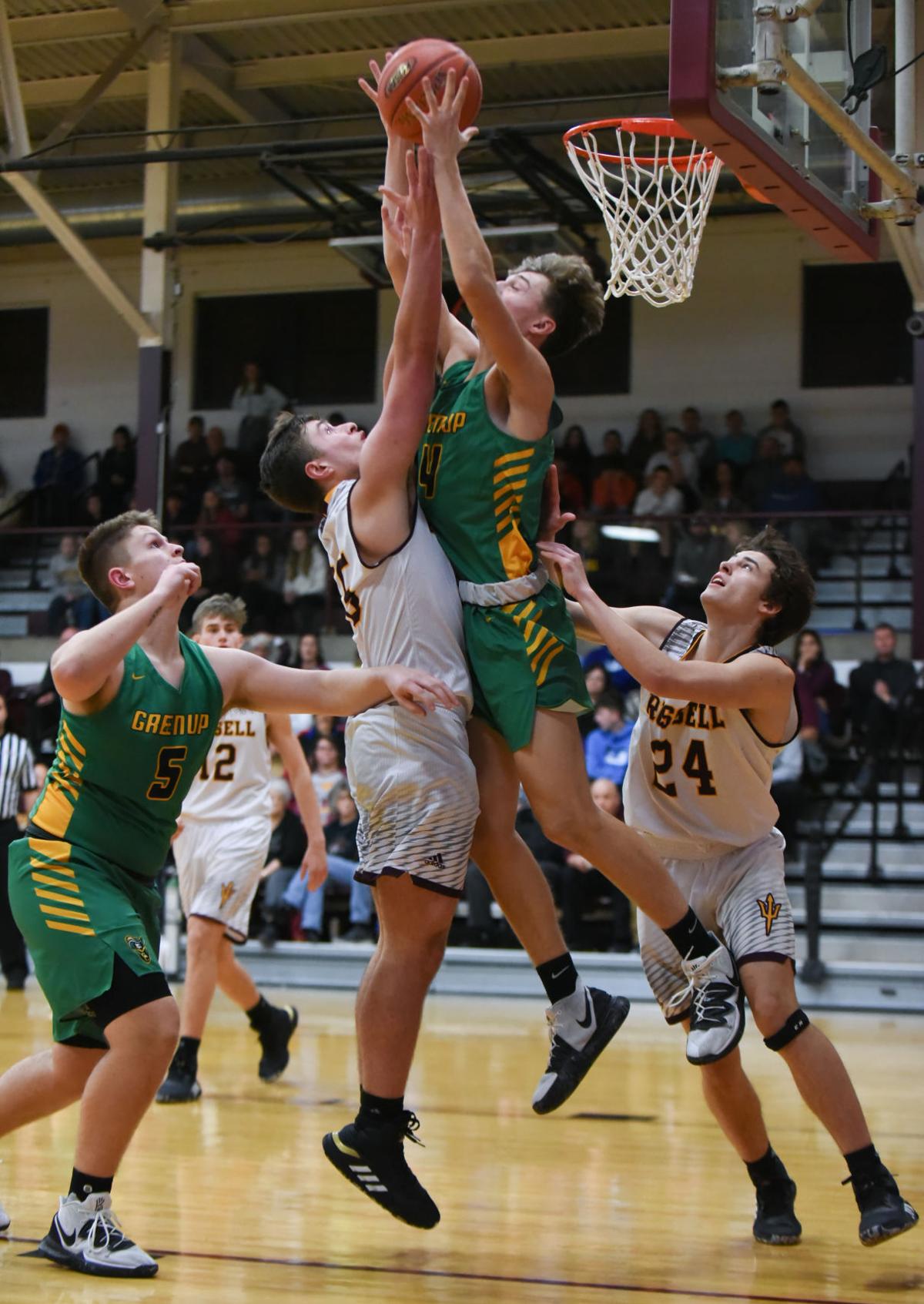 Greenup S Jam Musketeers Continue Hot Streak Vs Russell With
