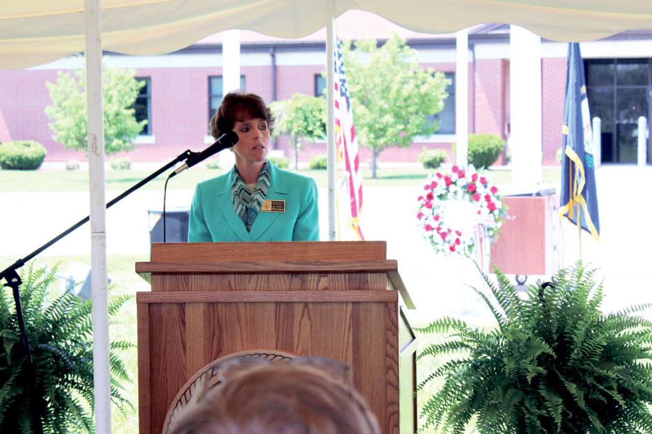 FCI Ashland is 75 Community