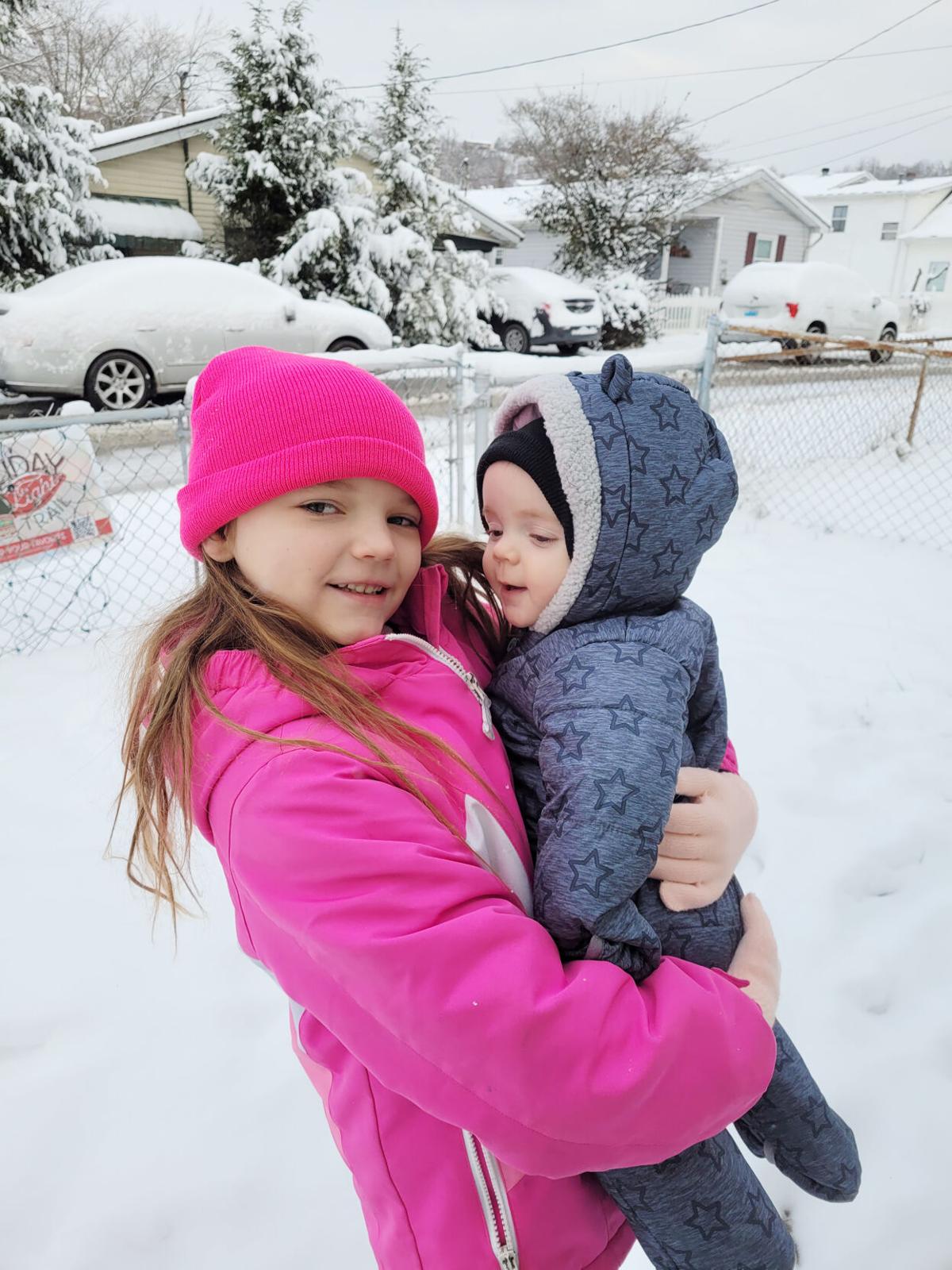 0108kidssnow24.jpg