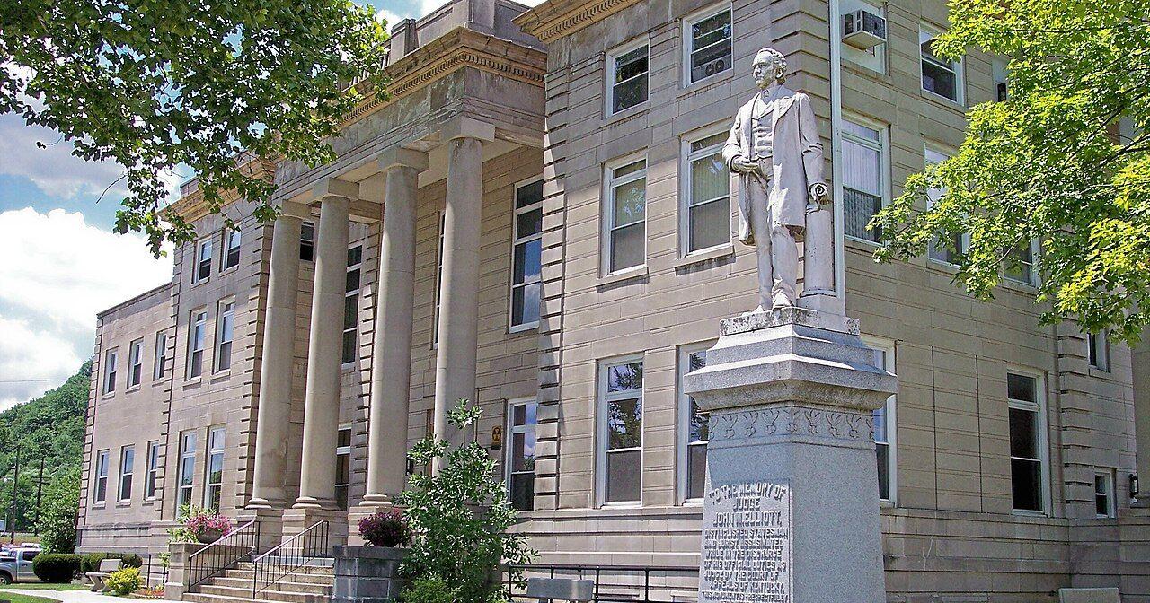 Boyd Fiscal Court accepts ball field, talks water pipes and roads - Vimarsana News