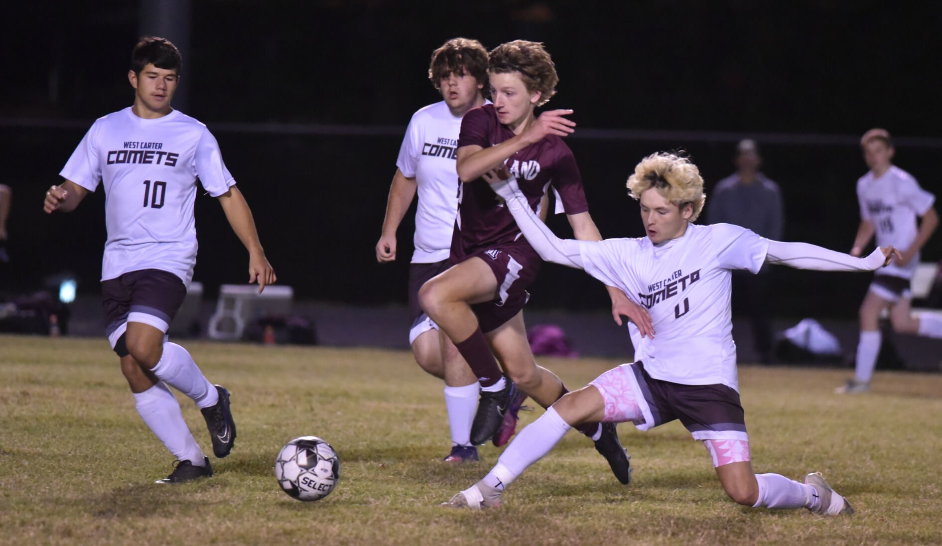 Ashland Tomcats rally in second half to secure 4-0 victory and advance to semifinals