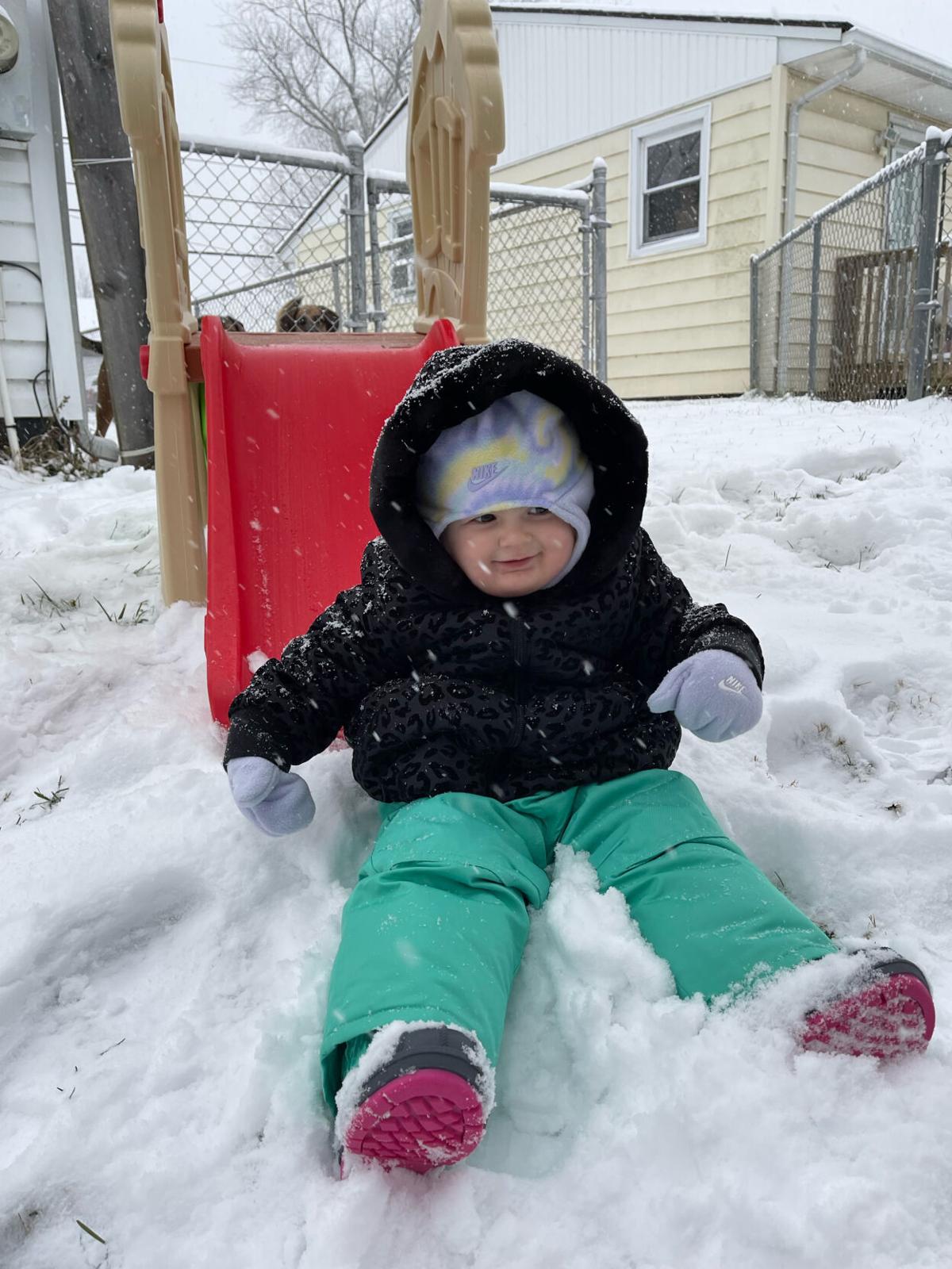 0108kidssnow19.jpg