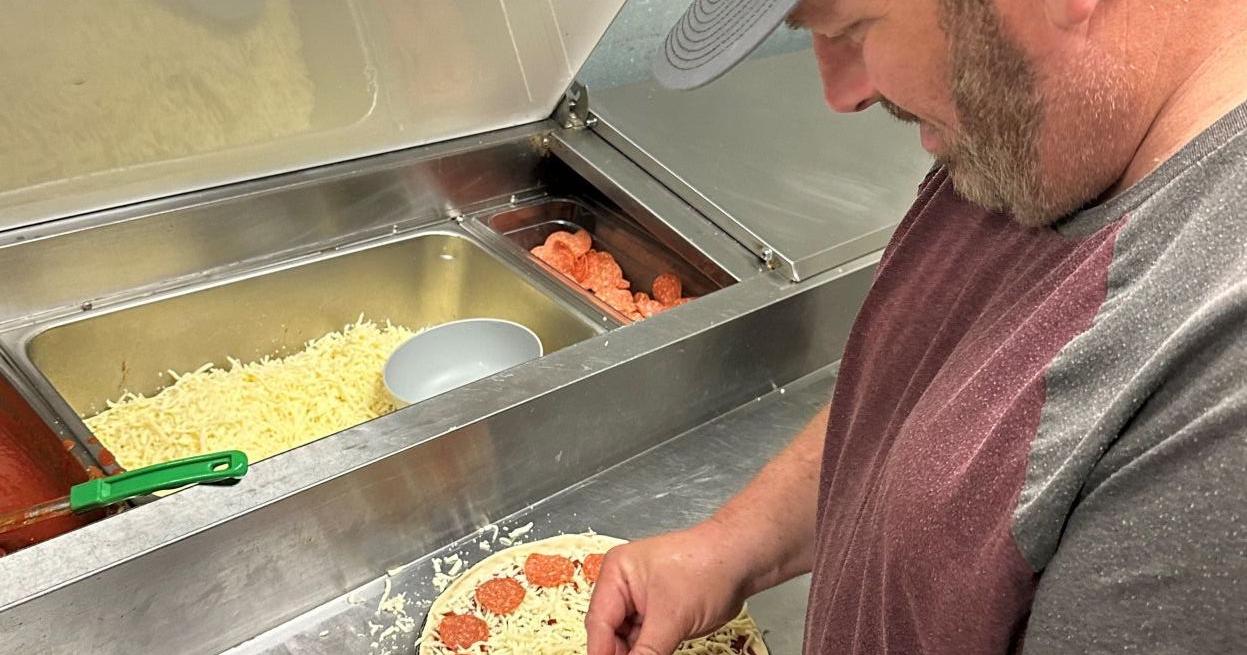 South Ashland Giovanni's under new leadership; dining room reopens to the public - Vimarsana News