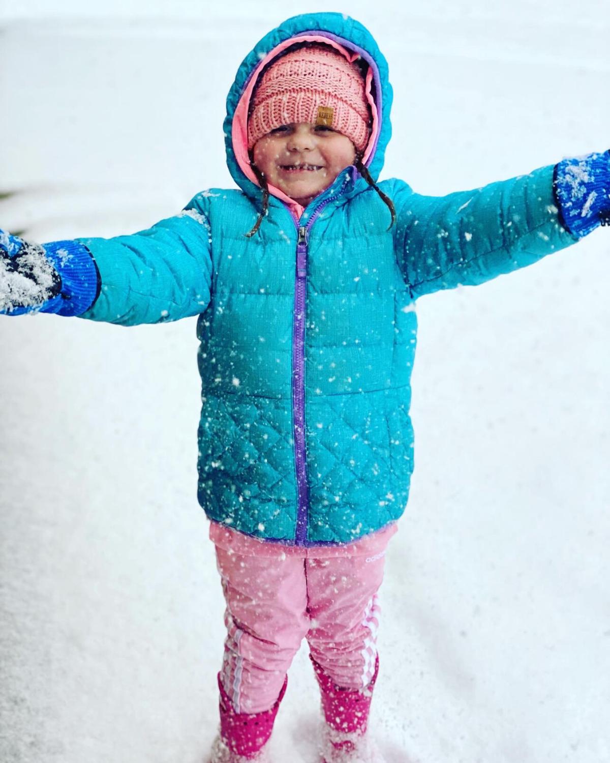 0108kidssnow14.jpg