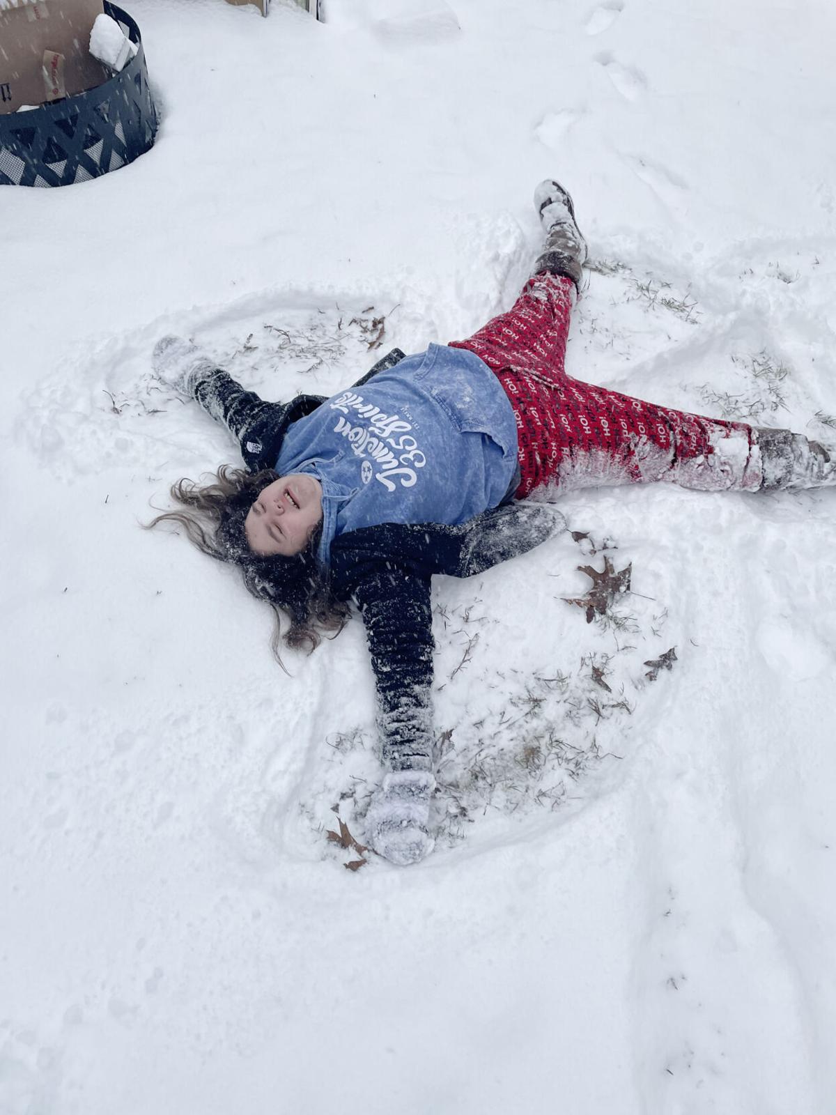 0108kidssnow11.jpg