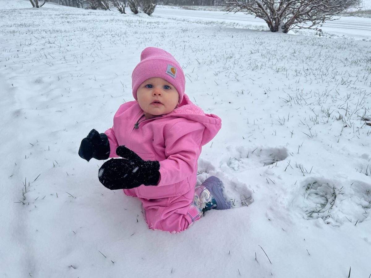 0108kidssnow13.jpg