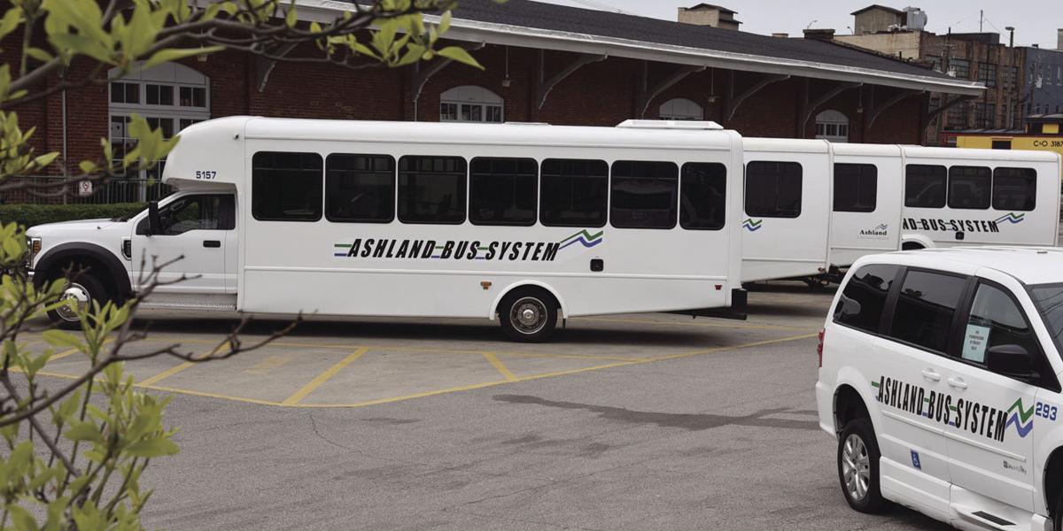 Buses Still Rolling In City News Dailyindependent