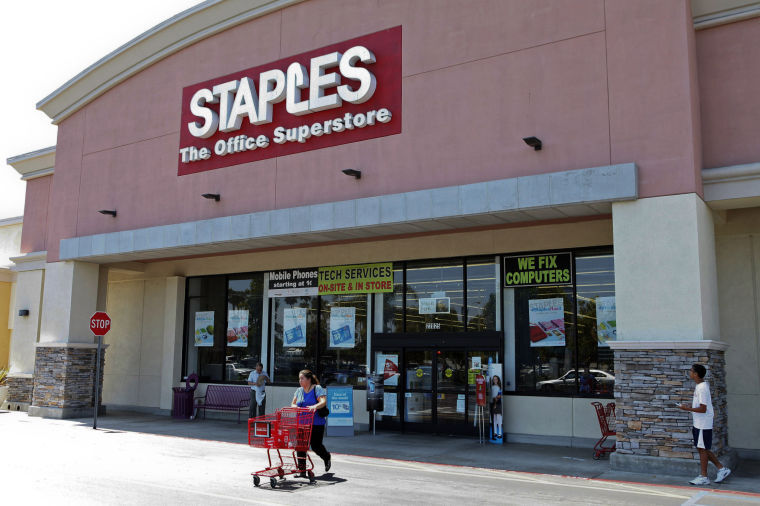 Staples Closing Stores, Looking to Buy Rival