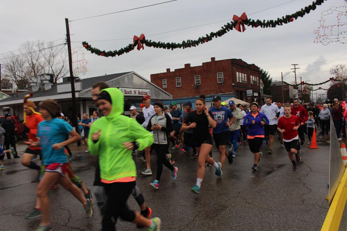 Turkey Trot brings out 558 despite drizzle News