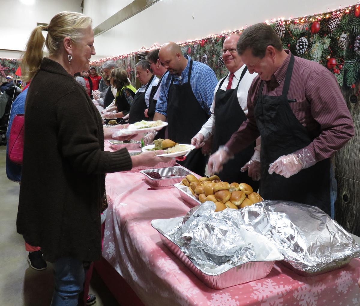 Community Christmas dinner | Morehead | dailyindependent.com