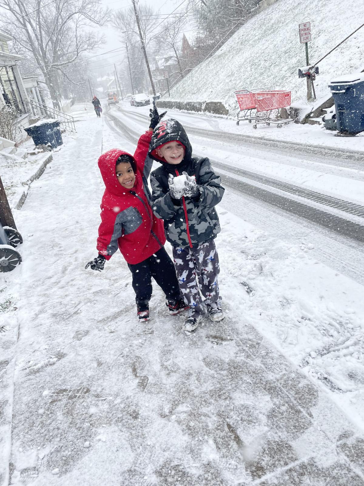0108kidssnow02.jpg