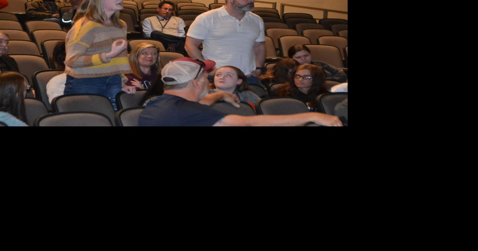 Meangirl writings get social media attention in Raceland News