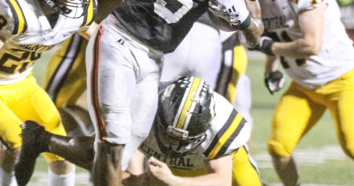 Ironton Gridiron Classic Tigers make big plays in big moments, hold